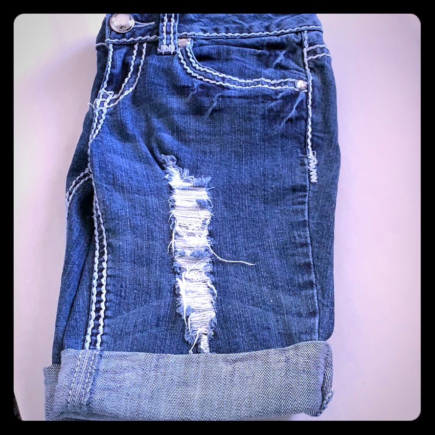 Destroyed Jeans Shorts